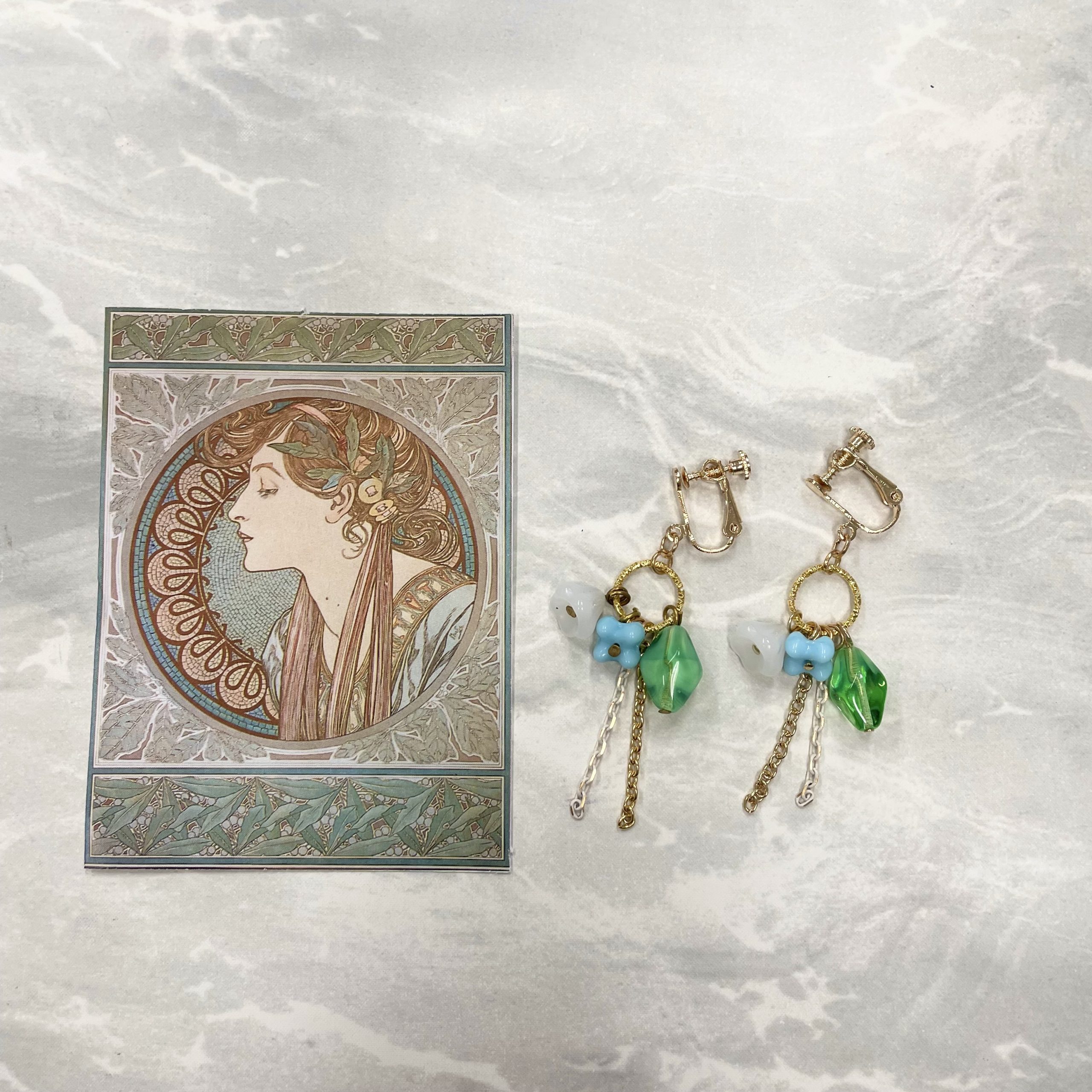 ワークショップ『チェコのビーズでミュシャ作品をイメージしたオリジナルジュエリーをつくろう』